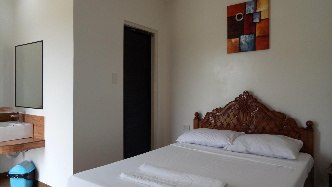 Northwood Hotel Alaminos Esterno foto