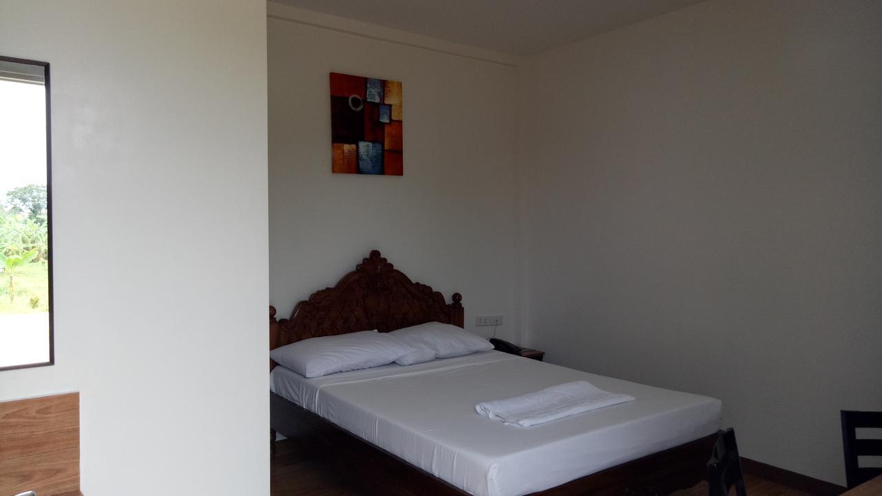 Northwood Hotel Alaminos Esterno foto