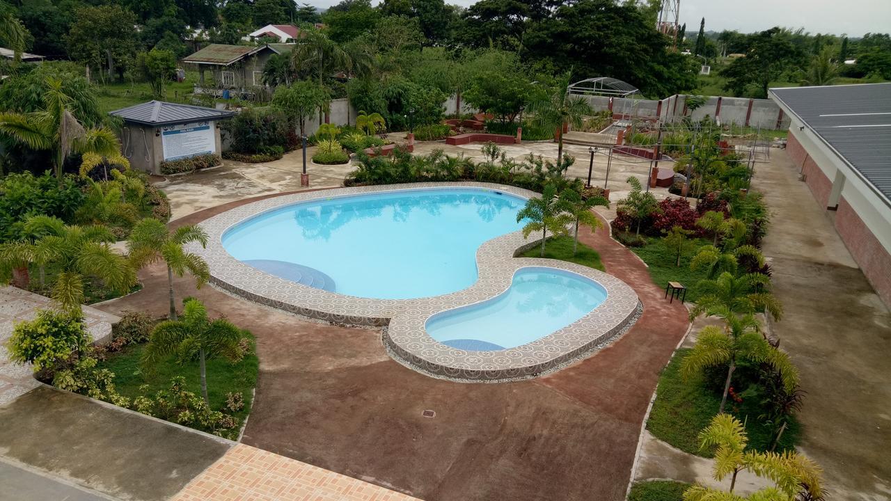 Northwood Hotel Alaminos Esterno foto